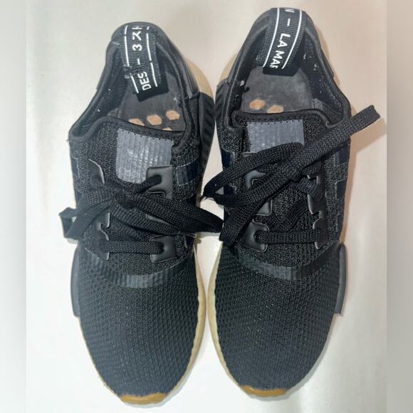 Used Adidas and MD boost black with gum sole - Picture 2 of 6